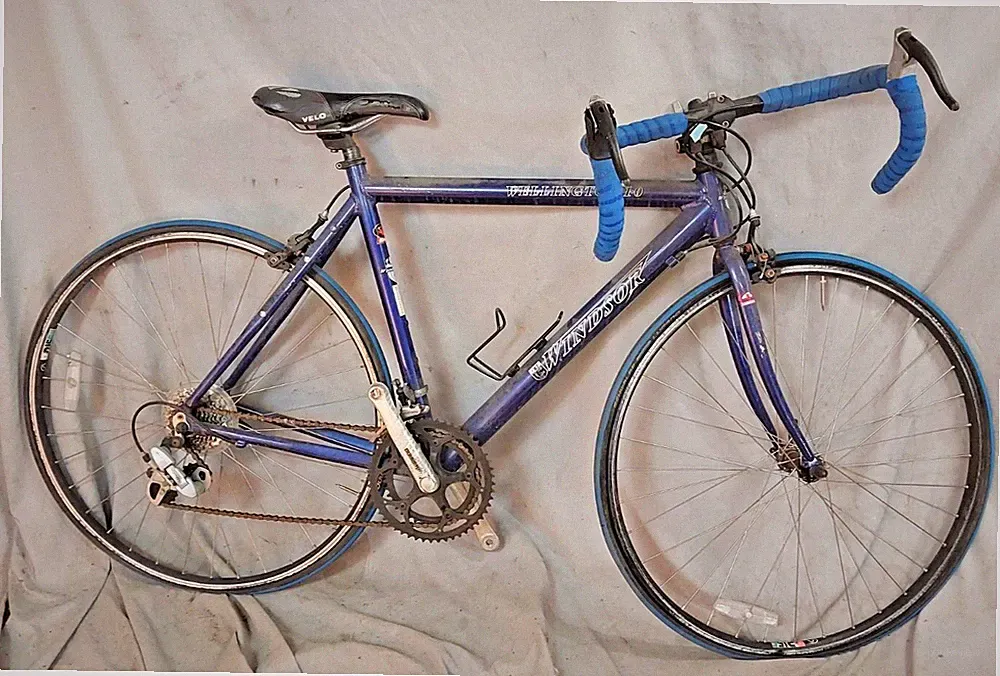 2015 Windsor Wellington 10 Touring Road Bike 54cm Small Shimano 14 SPD !